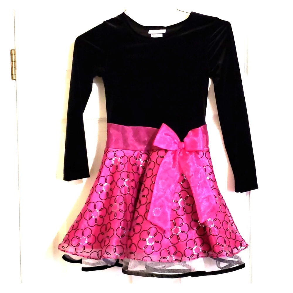 Bonnie Jean size 8 black a fuch. Dress